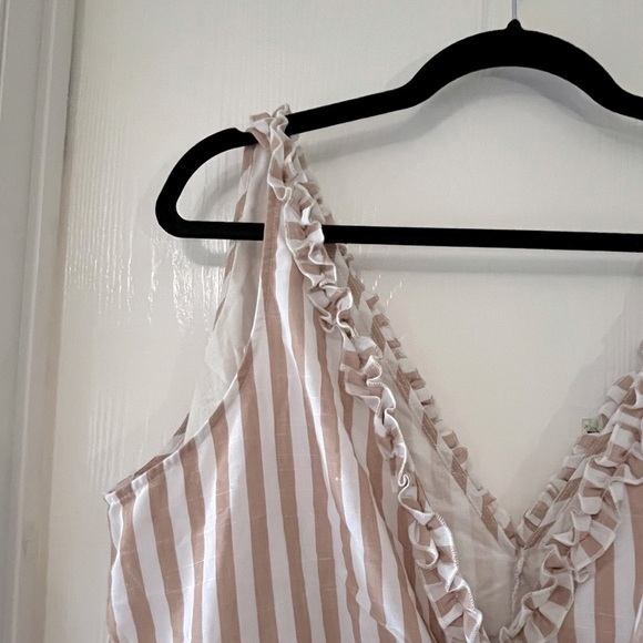 Aakaa Tan and Brown Pleated Maxi Sundress - Picture 8 of 12